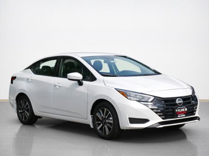 New 2025 Nissan Versa SV w/ Trunk Package