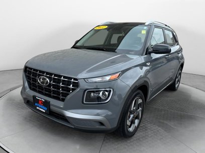 Certified 2022 Hyundai Venue Limited w/ Cargo Package
