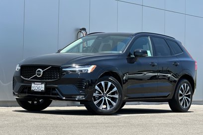 Used 2025 Volvo XC60 B5 Plus w/ Protection Package Premier