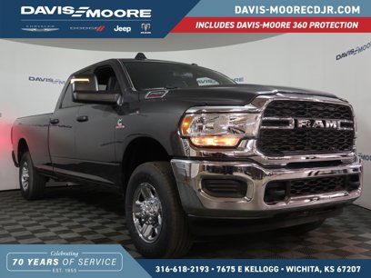 New 2024 RAM 2500 Tradesman w/ Chrome Appearance Group