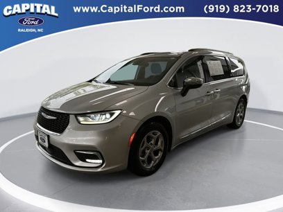 Used 2023 Chrysler Pacifica Limited