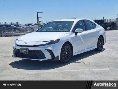 Used 2025 Toyota Camry SE