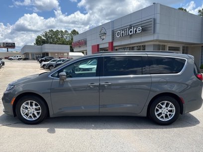 Used 2022 Chrysler Pacifica Touring-L