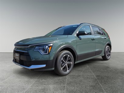 New 2025 Kia Niro EX