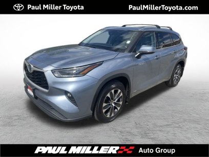 Used 2021 Toyota Highlander XLE