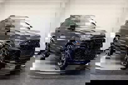 New 2025 Audi RS Q8 performance