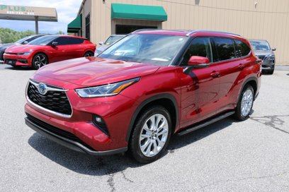 Used 2023 Toyota Highlander Limited