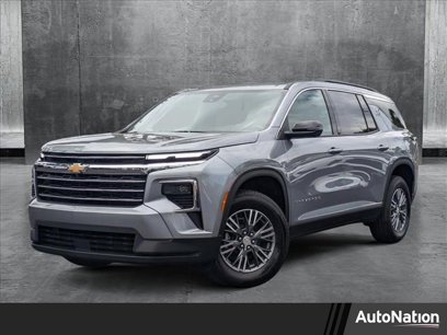 New 2025 Chevrolet Traverse LT w/ Driver Confidence Package
