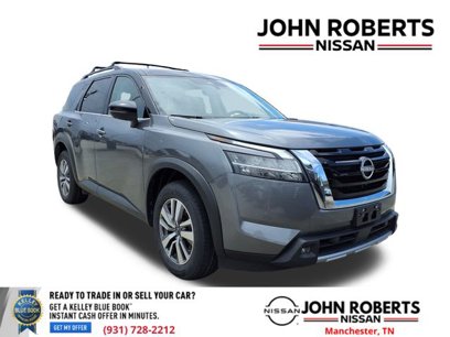 Used 2023 Nissan Pathfinder SL