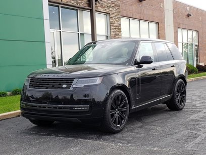 New 2025 Land Rover Range Rover SE