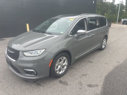 Used 2022 Chrysler Pacifica Limited