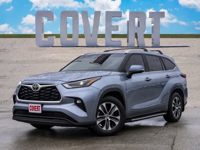 Used 2023 Toyota Highlander XLE