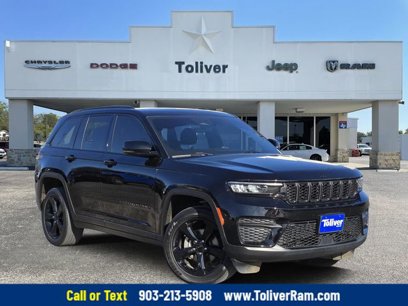 Used 2023 Jeep Grand Cherokee Altitude