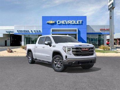 New 2025 GMC Sierra 1500 SLT w/ SLT Premium Package