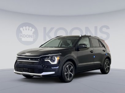 New 2025 Kia Niro EX