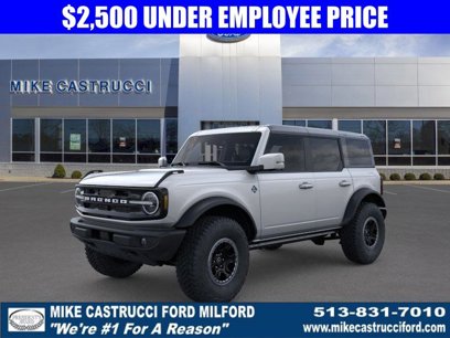 New 2024 Ford Bronco Outer Banks w/ Sasquatch Package