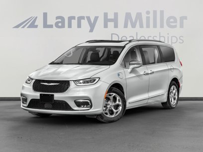 Used 2022 Chrysler Pacifica Touring-L w/ S Appearance Package