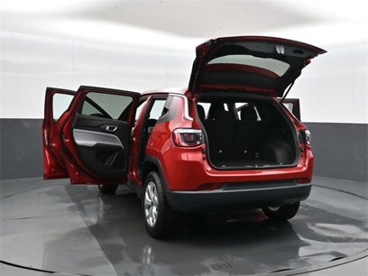 New 2025 Jeep Compass Sport w/ Mopar Graphics Package