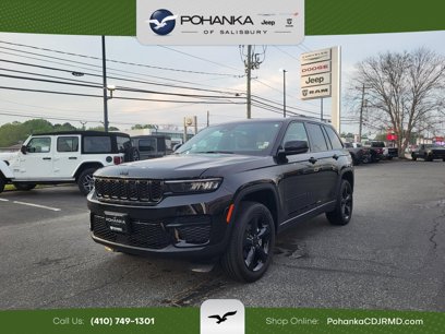 Used 2025 Jeep Grand Cherokee Altitude