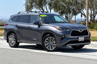 Used 2021 Toyota Highlander Platinum