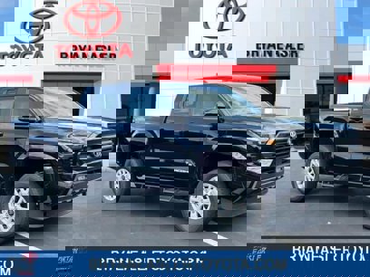 New 2024 Toyota Tacoma SR5