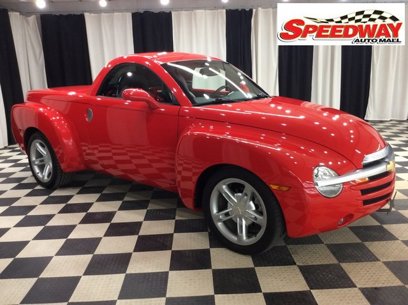 Used 2004 Chevrolet SSR w/ Preferred Equipment Group
