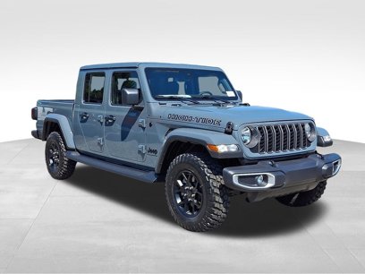 New 2025 Jeep Gladiator Sport