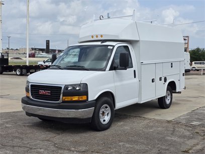 New 2024 GMC Savana 3500 w/ Power Convenience Package