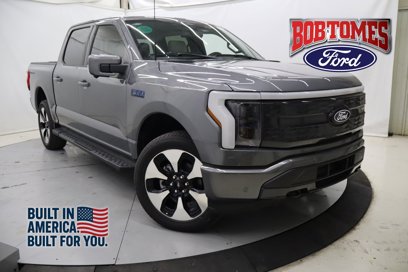 New 2025 Ford F150 Lightning Platinum