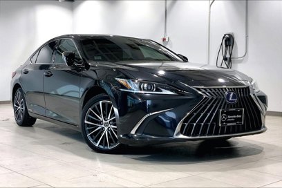 Used 2022 Lexus ES 300h w/ Premium Package