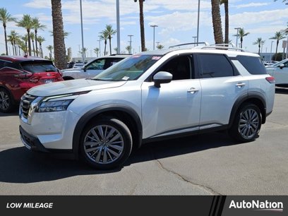 Certified 2025 Nissan Pathfinder SL w/ SL Premium Package