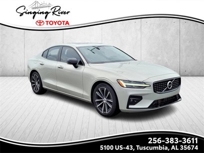 Used 2021 Volvo S60 T5 Momentum