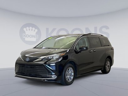 Used 2024 Toyota Sienna XLE