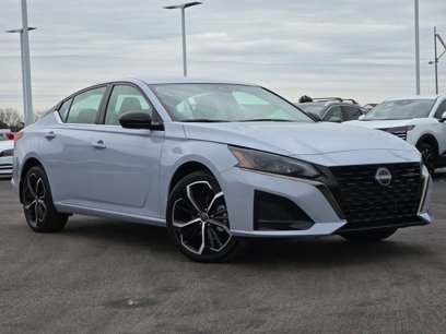 New 2025 Nissan Altima 2.5 SR