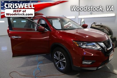 Used 2017 Nissan Rogue SL w/ SL Premium Package