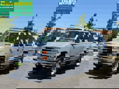 Used 1997 Chevrolet Suburban 2500 w/ Preferred Equipment Group 3