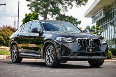 Used 2022 BMW X4 xDrive30i w/ Premium Package 2