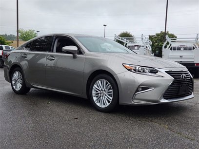 Used 2018 Lexus ES 350 w/ Accessory Package 2