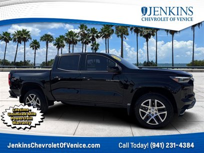 Used 2023 Chevrolet Colorado Z71 w/ Z71 Convenience Package 2