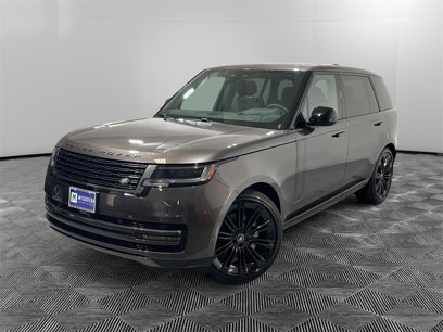 Used 2025 Land Rover Range Rover Long Wheelbase SE