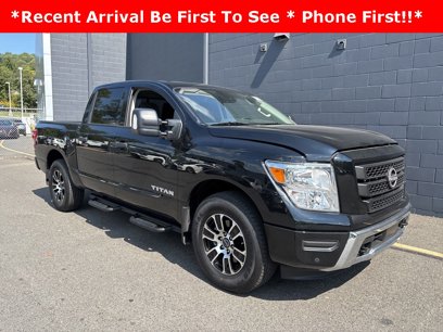 Used 2024 Nissan Titan SV w/ SV Convenience Package