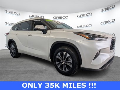 Used 2022 Toyota Highlander XLE