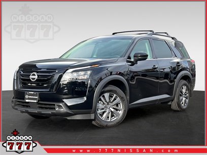 Certified 2023 Nissan Pathfinder SV w/ Black Appearance Package