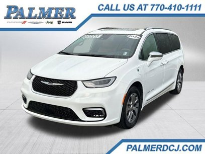 Used 2024 Chrysler Pacifica Pinnacle
