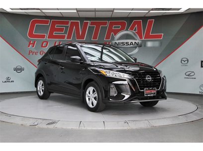 New 2025 Nissan Kicks Play S
