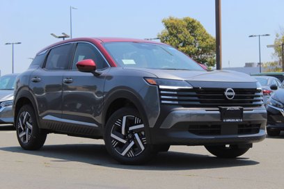 New 2025 Nissan Kicks SV