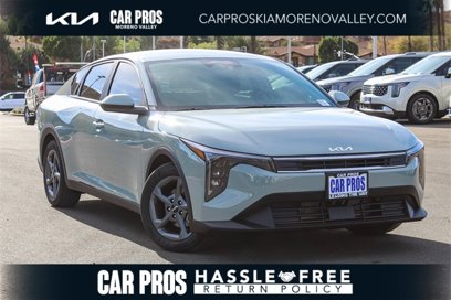 New 2025 Kia K4 LXS