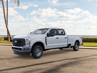 New 2025 Ford F250 XL w/ FX4 Off-Road Package