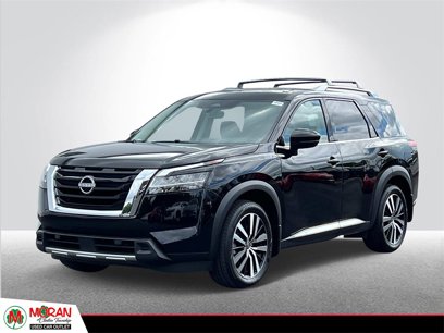 Used 2024 Nissan Pathfinder Platinum w/ Cargo Package