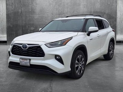 Certified 2021 Toyota Highlander XLE